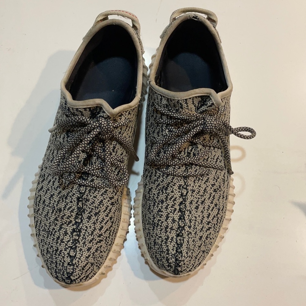 Yeezy turtle dove size 6 mens